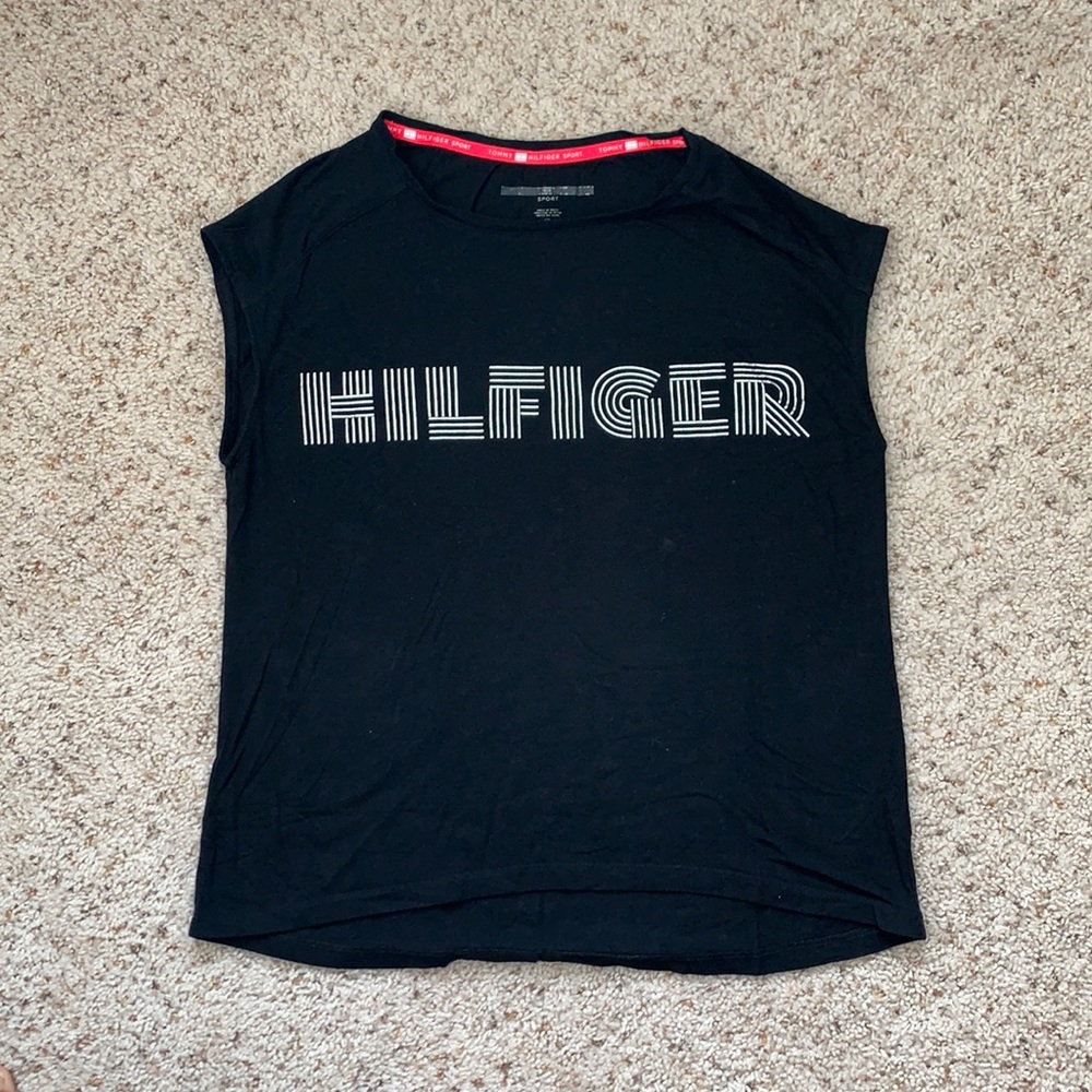• Tommy Hilfiger Sport Tee •